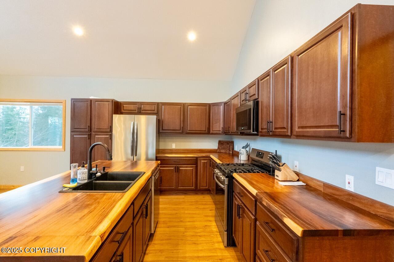 Soldotna, Alaska, 99669, United States, 3 Bedrooms Bedrooms, ,3 BathroomsBathrooms,Residential,For Sale,1928733