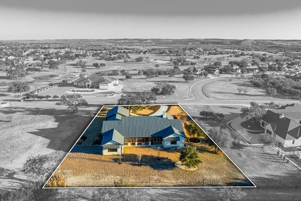 Kerrville, Texas, 78028, United States, 4 Bedrooms Bedrooms, ,3 BathroomsBathrooms,Residential,For Sale,1691989