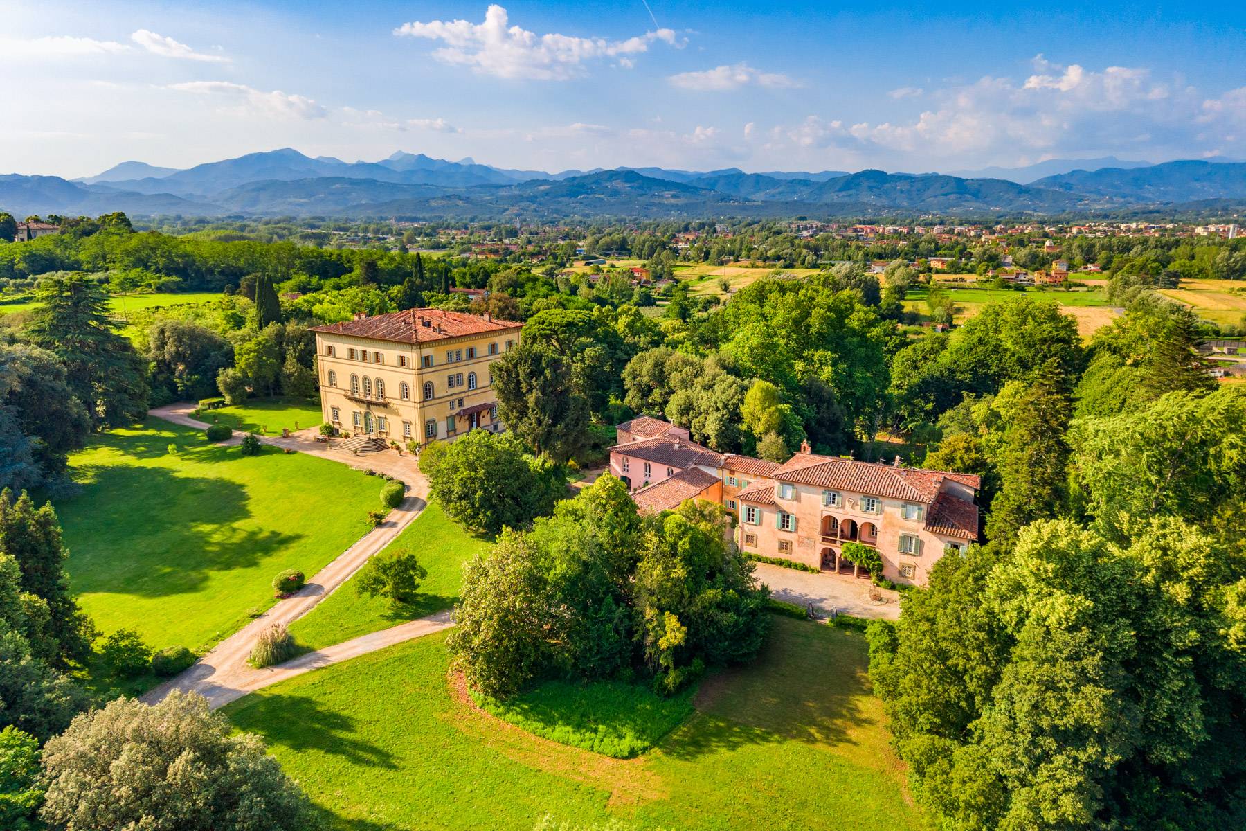  Iconic Tuscan Estate with Historic Villas and Park - 物件實景