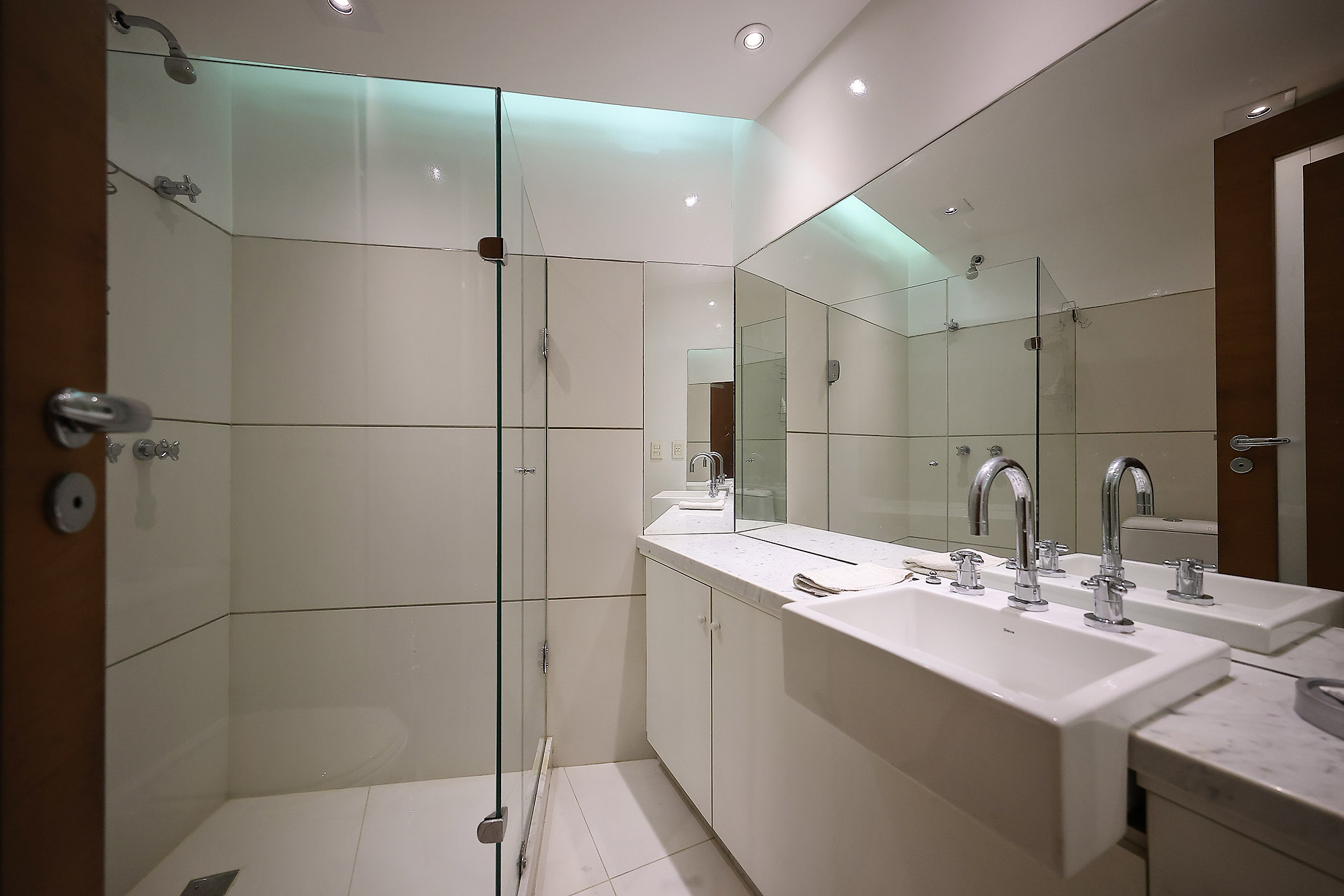  205 m² Apartment with Four Suites and a Balcony - 物件實景