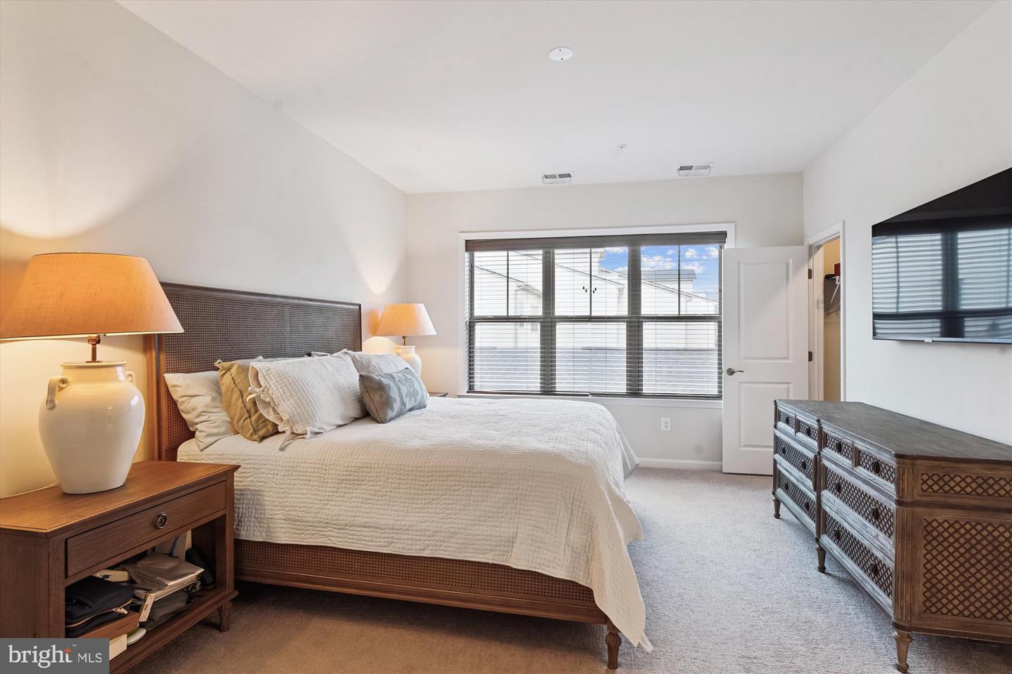 Frederick, Maryland, 21701, United States, 4 Bedrooms Bedrooms, ,4 BathroomsBathrooms,Residential,For Sale,1996927