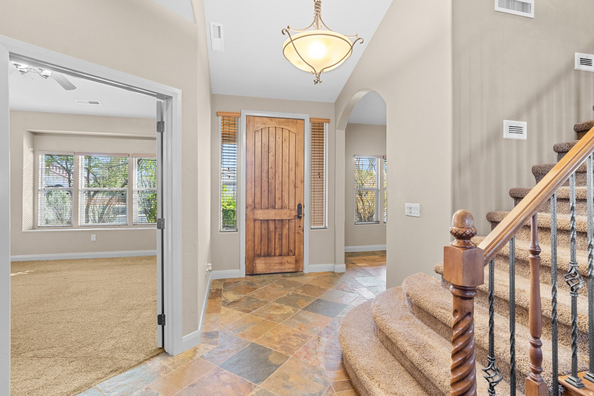 Santa Clara, Utah, 84765, United States, 4 Bedrooms Bedrooms, ,3 BathroomsBathrooms,Residential,For Sale,1992069