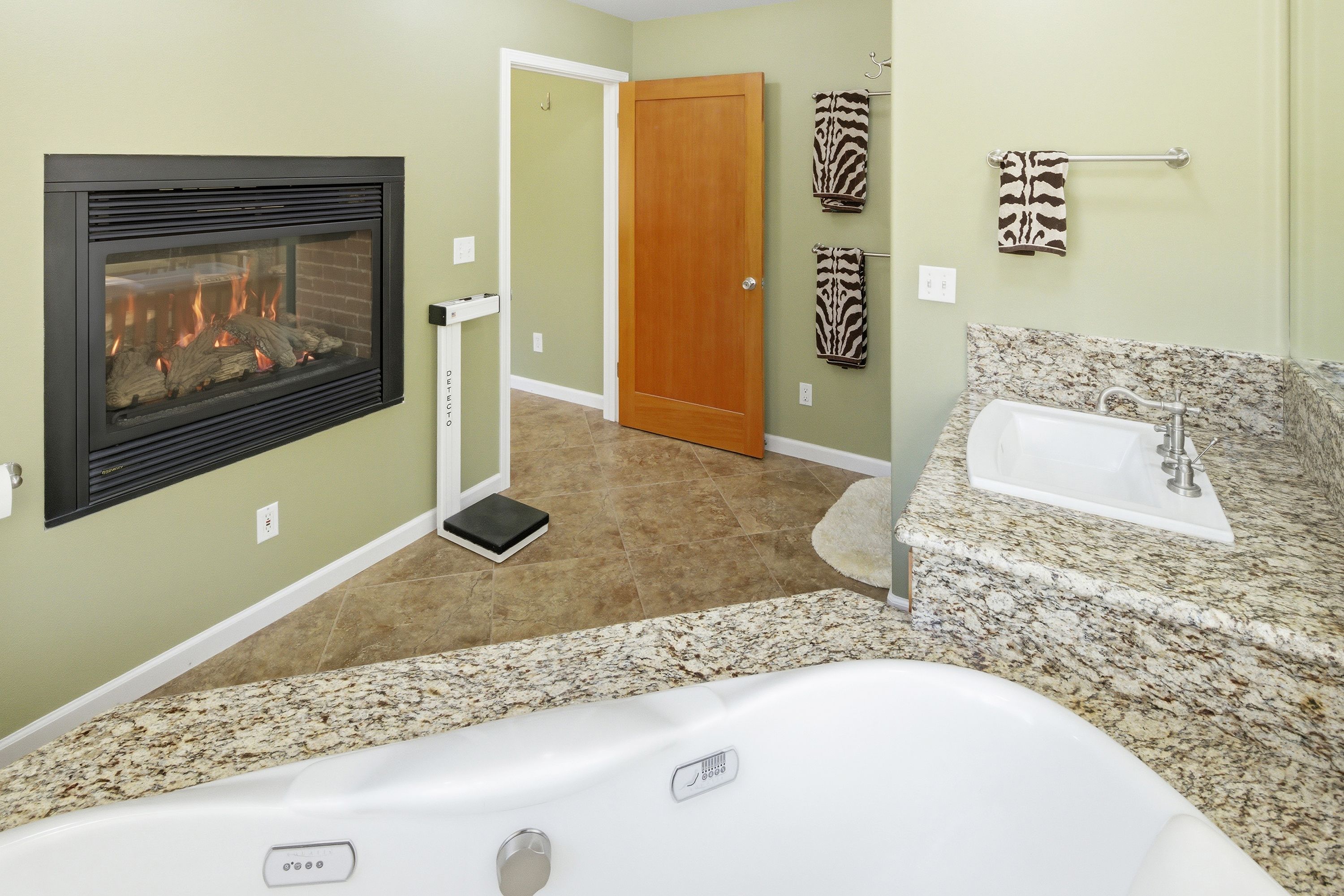  39201 Starview Lane, Big Bear Lake, CA 92315 - 物件實景