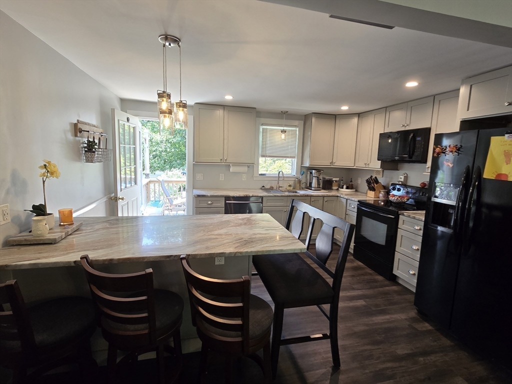 Brockton, Massachusetts, 02301, United States, 3 Bedrooms Bedrooms, ,1 BathroomBathrooms,Residential,For Sale,1895506