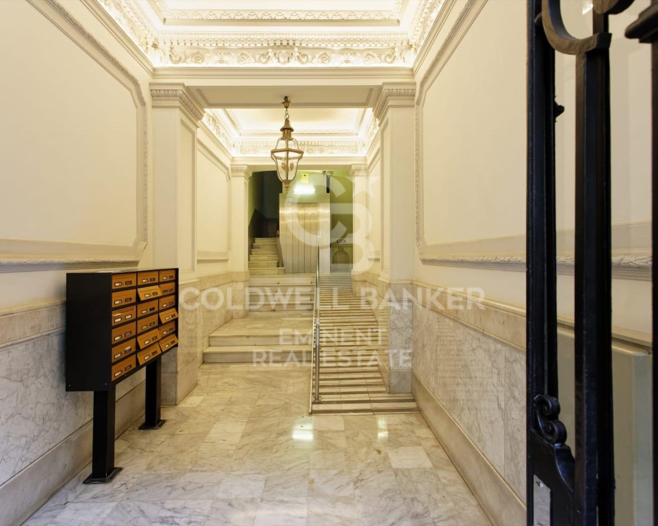 Barcelona, Catalonia, ES, 4 Bedrooms Bedrooms, ,2 BathroomsBathrooms,Residential,For Sale,1694792