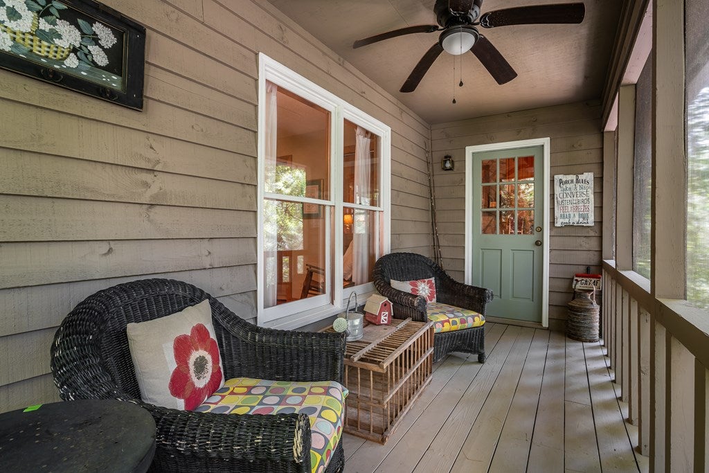 Ellijay, Georgia, 30536, United States, 4 Bedrooms Bedrooms, ,3 BathroomsBathrooms,Residential,For Sale,1926497