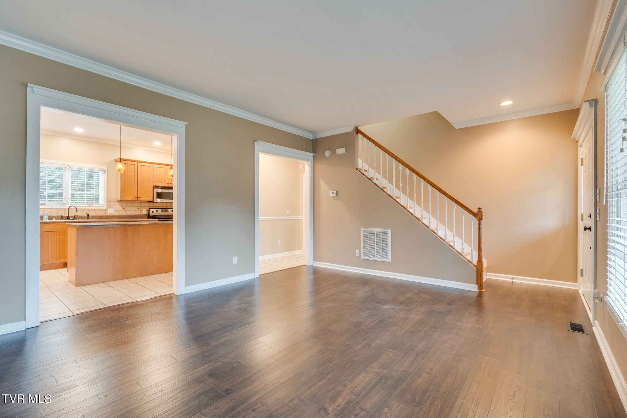 Gray, Tennessee, 37615, United States, 3 Bedrooms Bedrooms, ,4 BathroomsBathrooms,Residential,For Sale,1978151