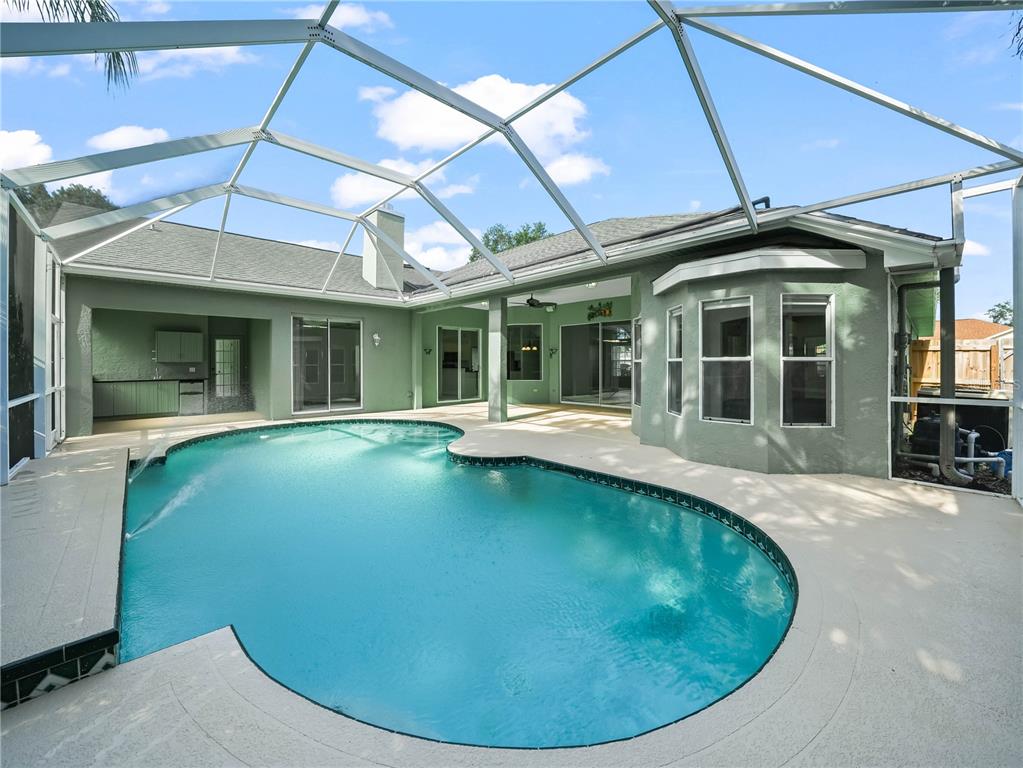Plant City, Florida, 33566, United States, 5 Bedrooms Bedrooms, ,3 BathroomsBathrooms,Residential,For Sale,1892760