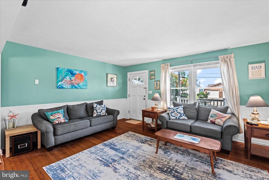 Colonial Beach, Virginia, 22443, United States, 4 Bedrooms Bedrooms, ,3 BathroomsBathrooms,Residential,For Sale,1905965