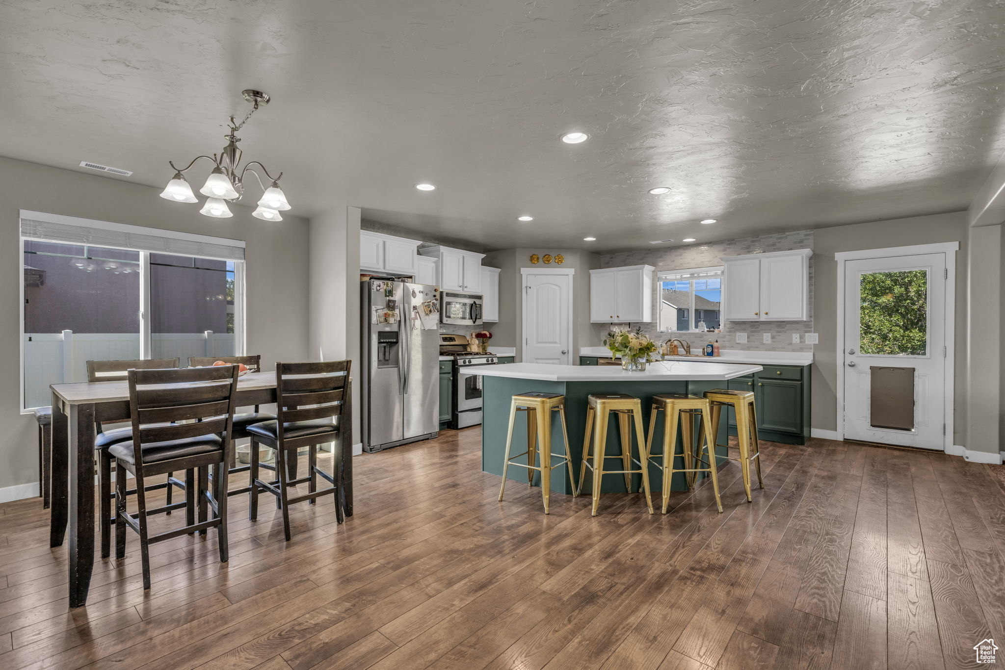 Stansbury Park, Utah, 84074, United States, 4 Bedrooms Bedrooms, ,3 BathroomsBathrooms,Residential,For Sale,1956309