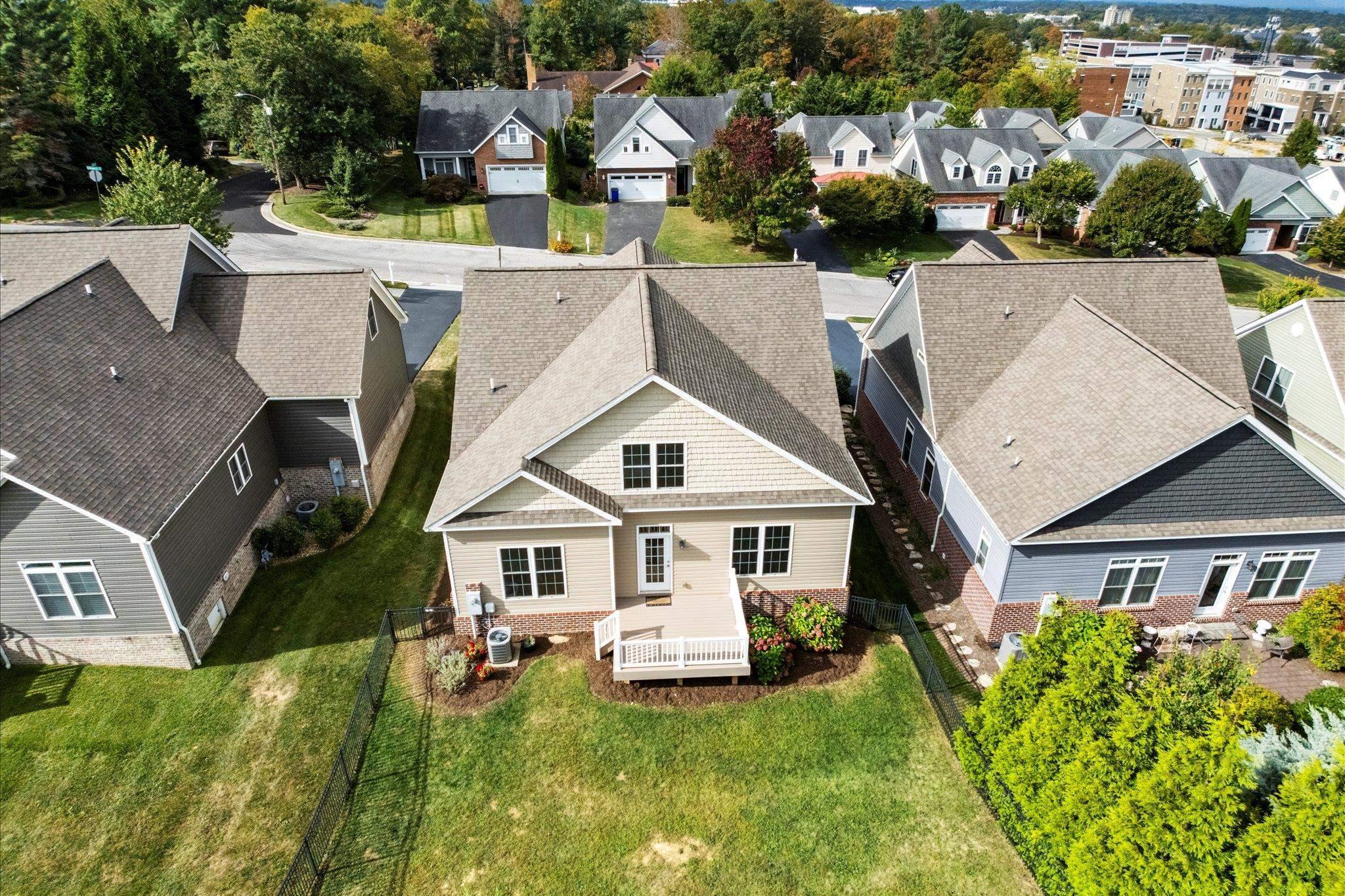 Blacksburg, Virginia, 24060, United States, 4 Bedrooms Bedrooms, ,3 BathroomsBathrooms,Residential,For Sale,1951169