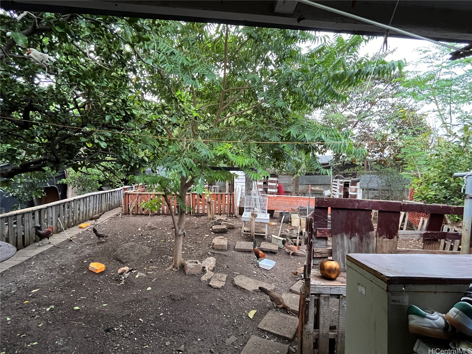 Honolulu, Hawaii, 96819, United States, 3 Bedrooms Bedrooms, ,2 BathroomsBathrooms,Residential,For Sale,1989154