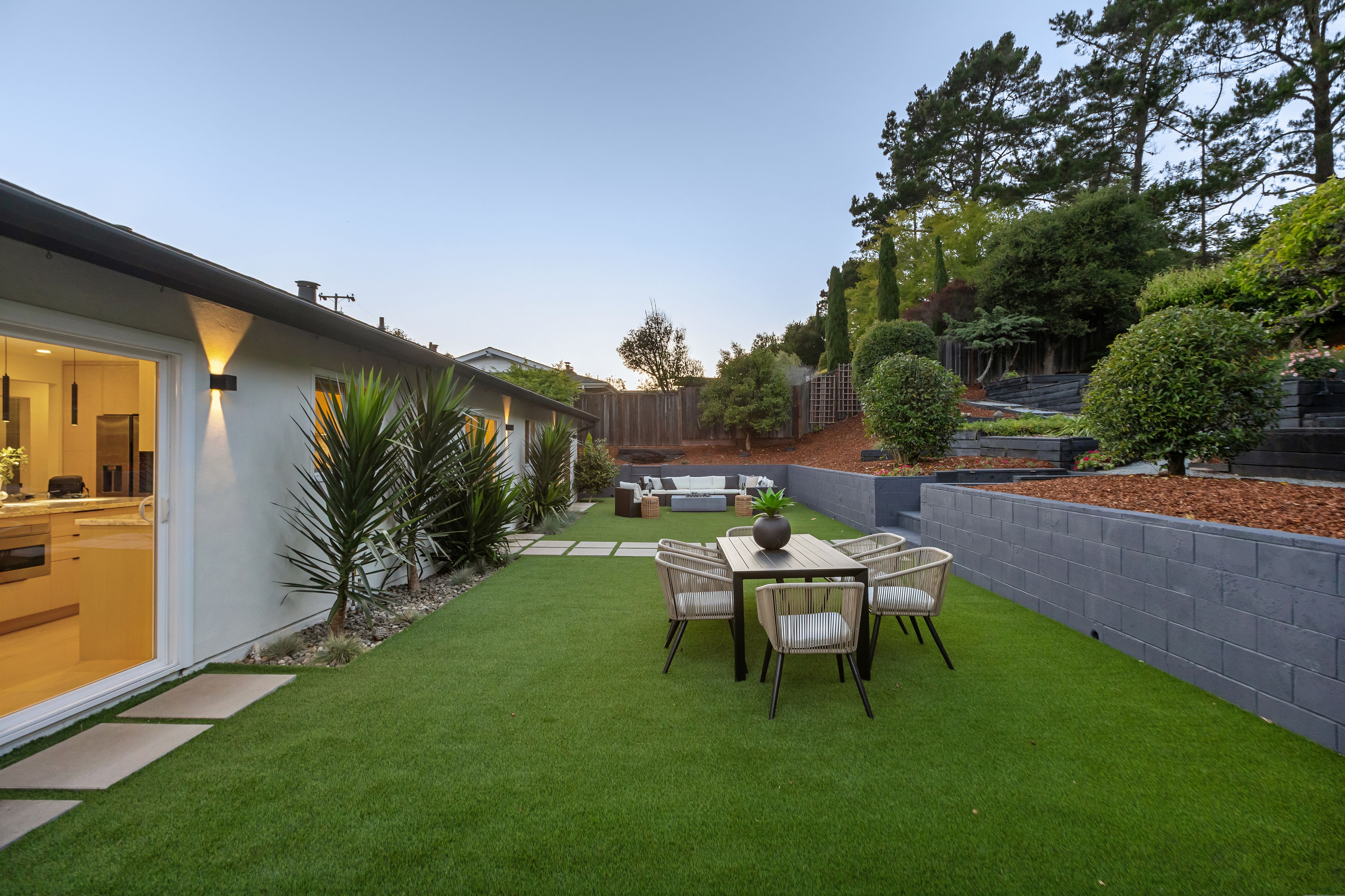  Contemporary San Mateo Single Story Remodeled in 2023 - 物件實景