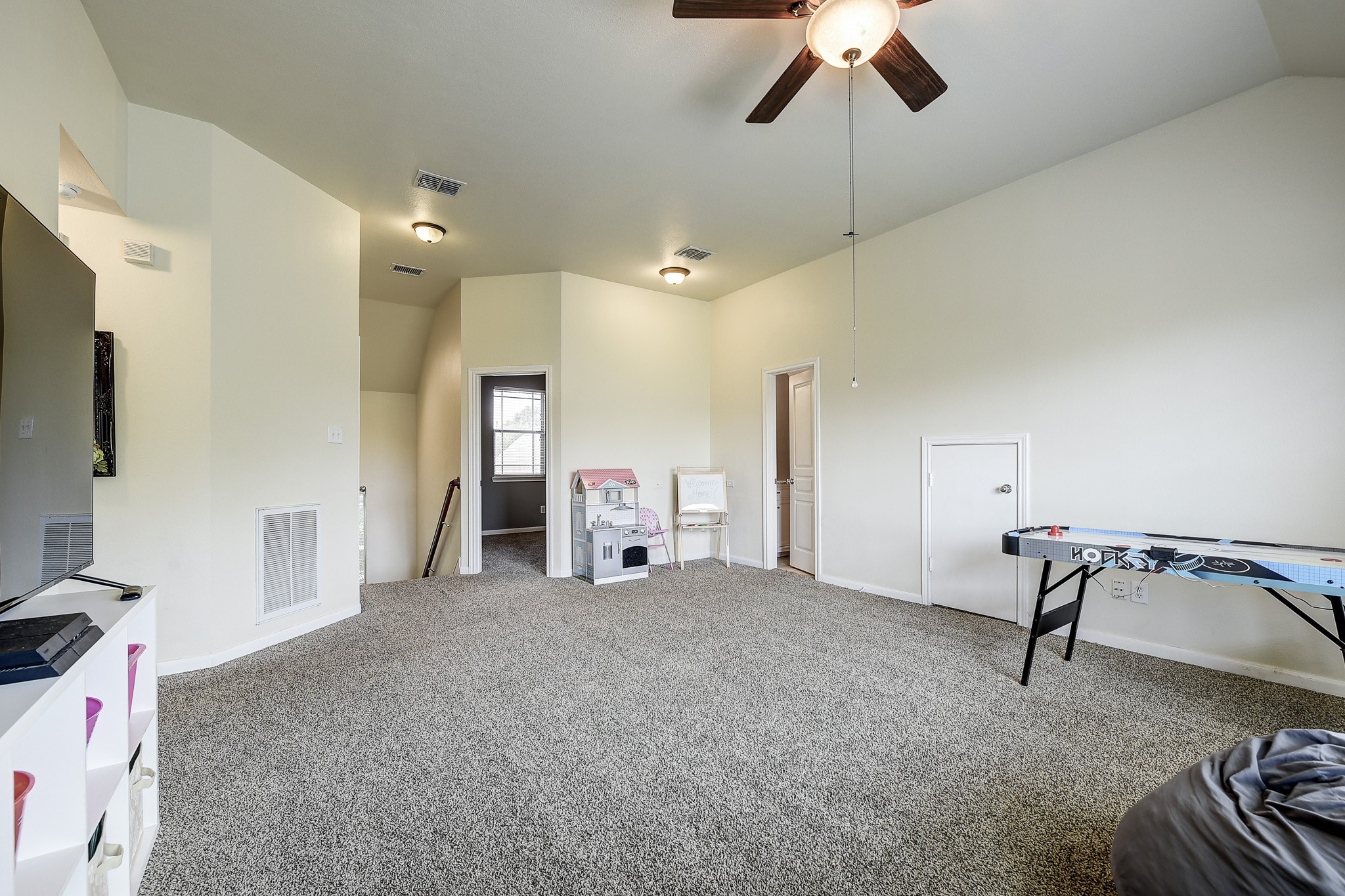 Little Elm, Texas, 75068, United States, 4 Bedrooms Bedrooms, ,4 BathroomsBathrooms,Residential,For Sale,1924720