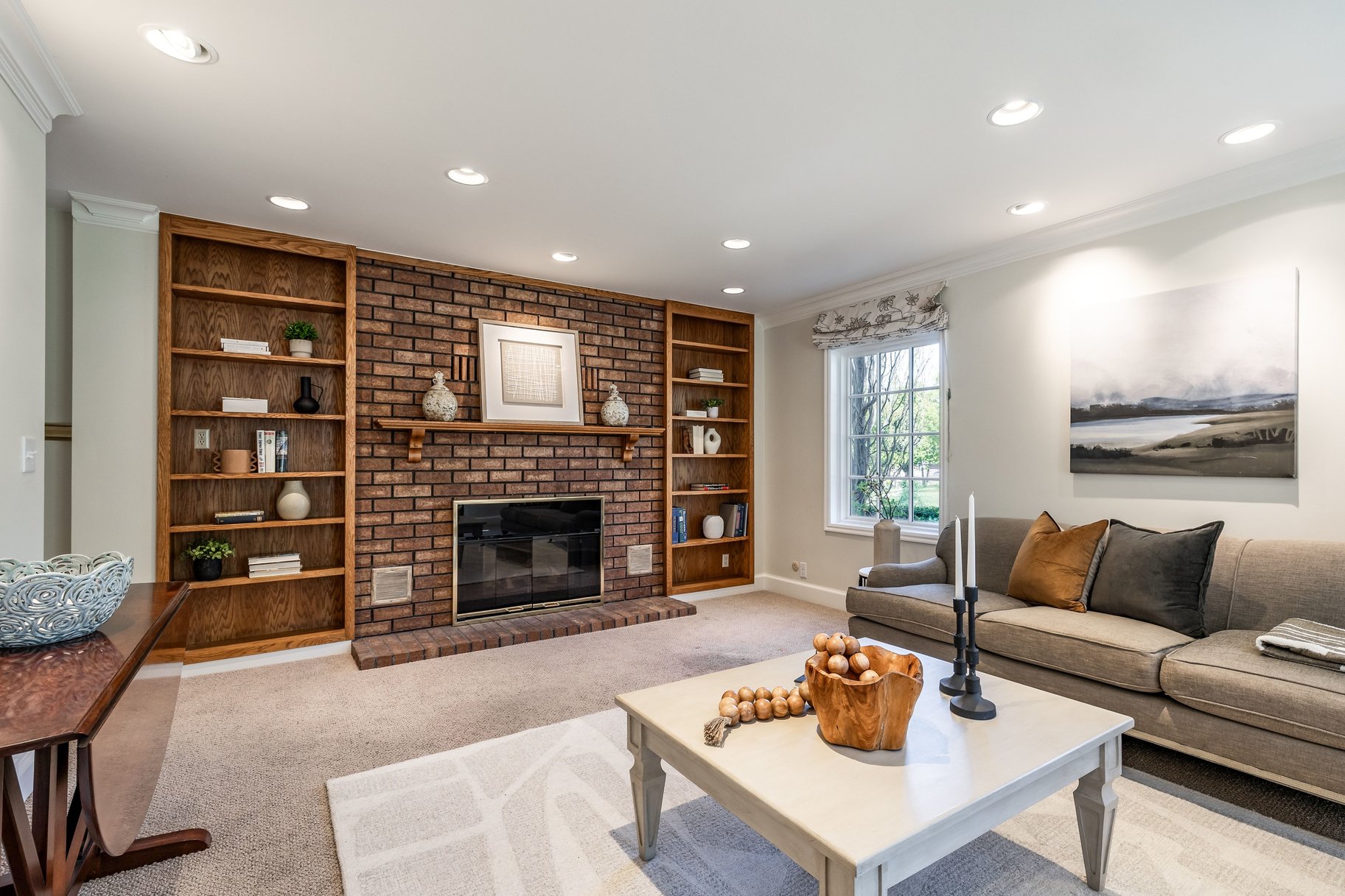  Exceptional Country Club Two-Story - 物件實景