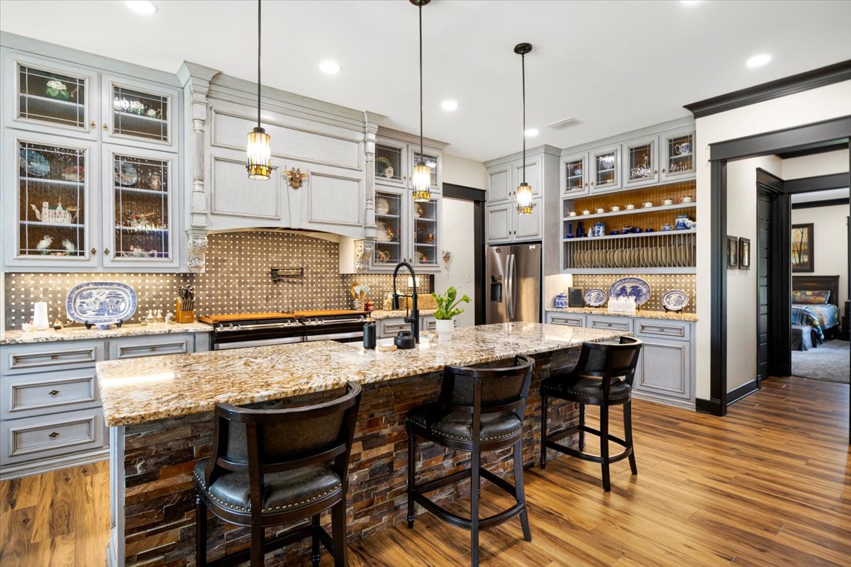 Long Branch, Texas, 75669, United States, 4 Bedrooms Bedrooms, ,4 BathroomsBathrooms,Residential,For Sale,1908688