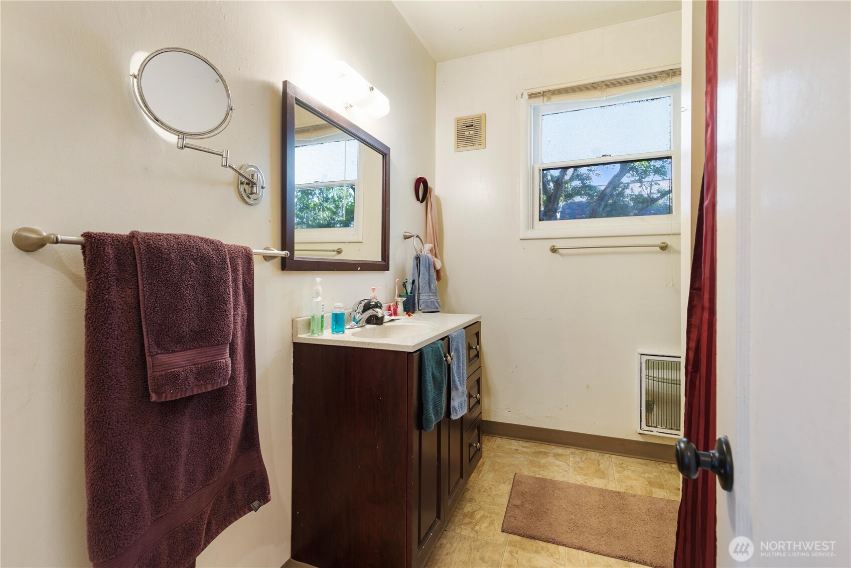 Bellingham, Washington, 98225, United States, 4 Bedrooms Bedrooms, ,1 BathroomBathrooms,Residential,For Sale,1984475