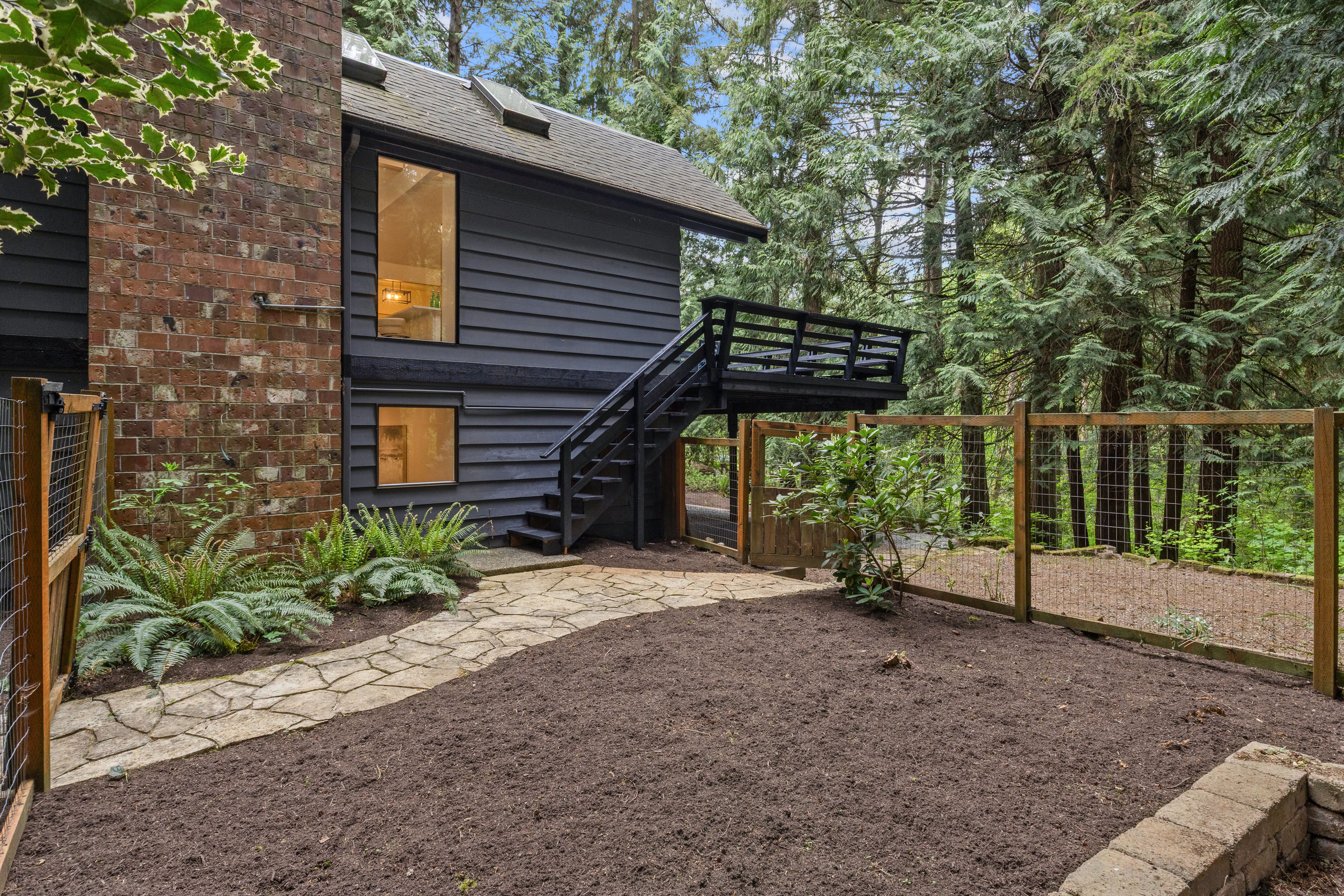  18126 NE 185th Place, Woodinville, WA 98077 - 物件實景