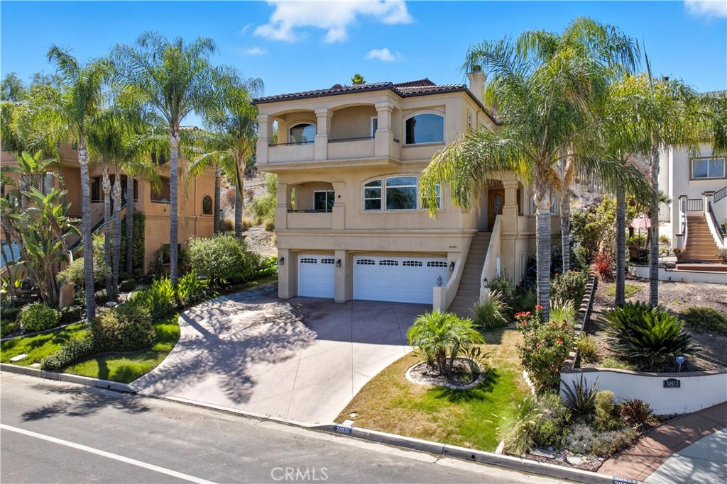 Canyon Lake, California, 92587, United States, 6 Bedrooms Bedrooms, ,5 BathroomsBathrooms,Residential,For Sale,1975994