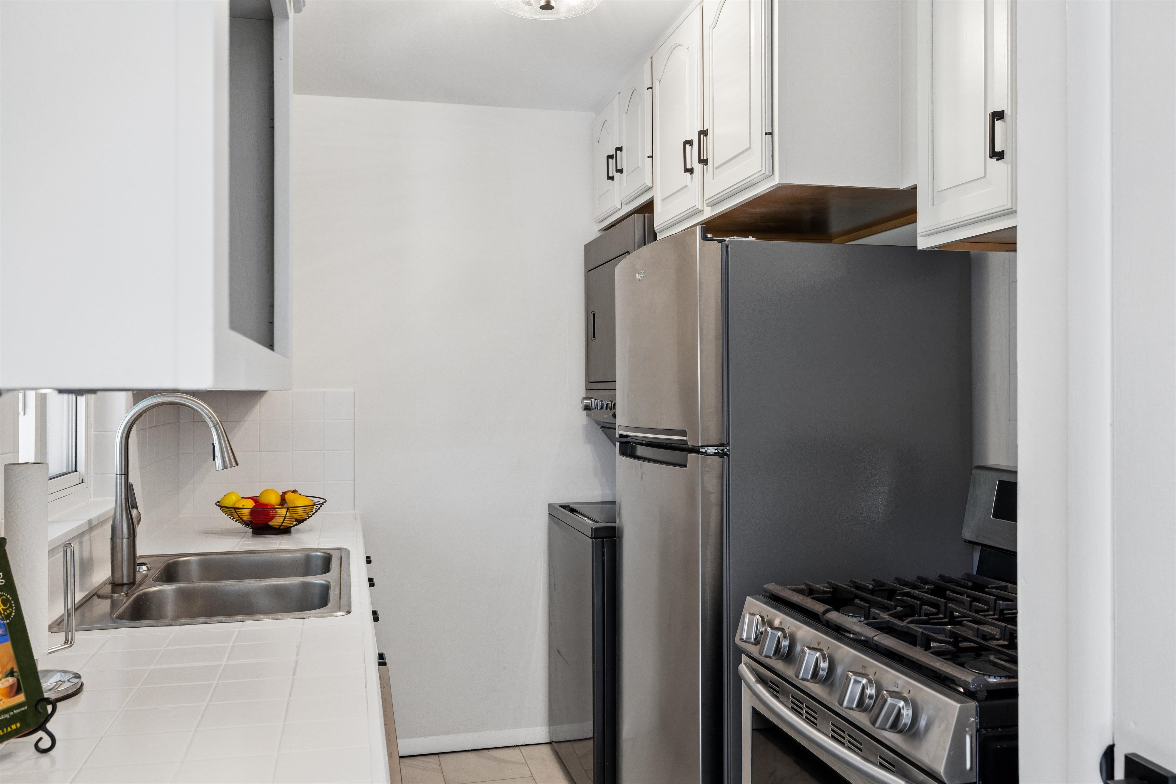  Beautifully updated and ideally positioned in sought-after University Hills - 物件實景