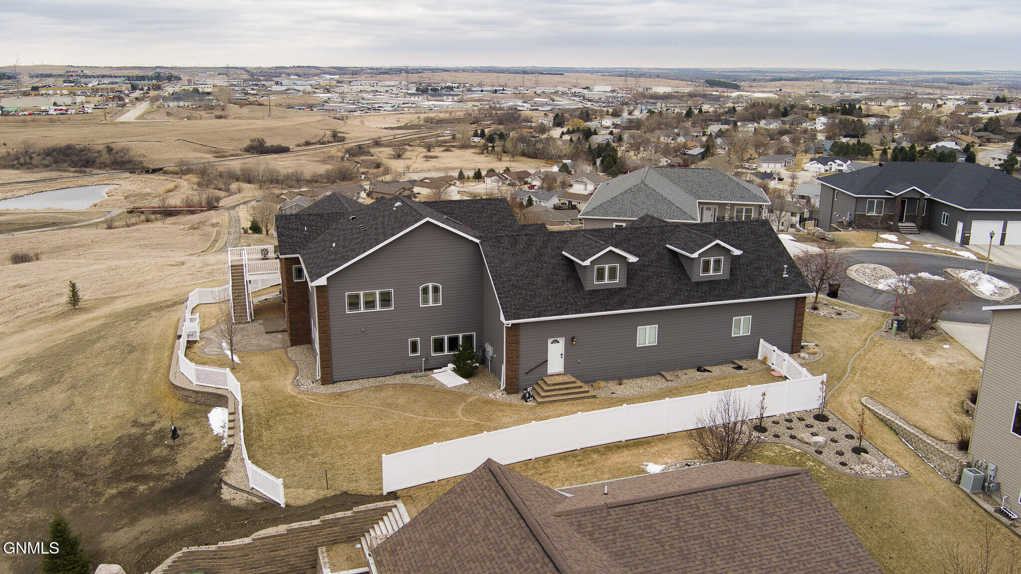 Bismarck, North Dakota, 58501, United States, 4 Bedrooms Bedrooms, ,4 BathroomsBathrooms,Residential,For Sale,2038873