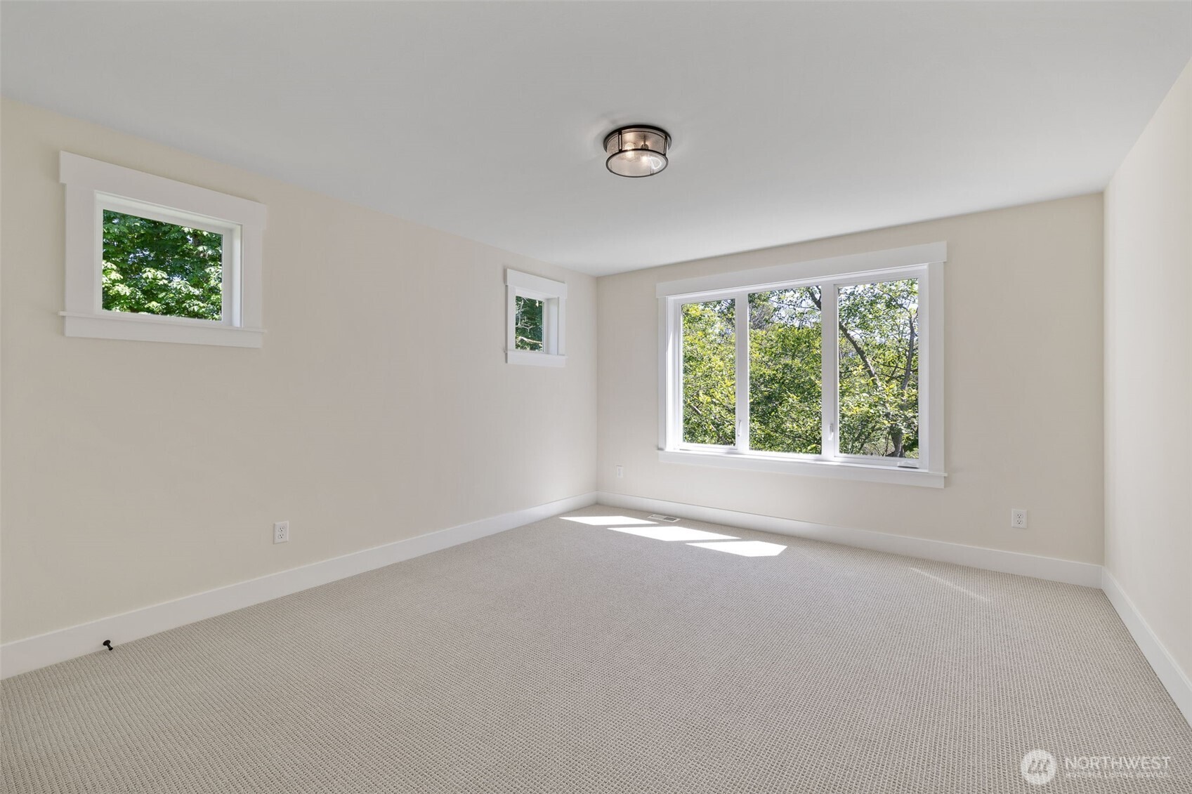 Bellevue, Washington, 98007, United States, 5 Bedrooms Bedrooms, ,4 BathroomsBathrooms,Residential,For Sale,1836661