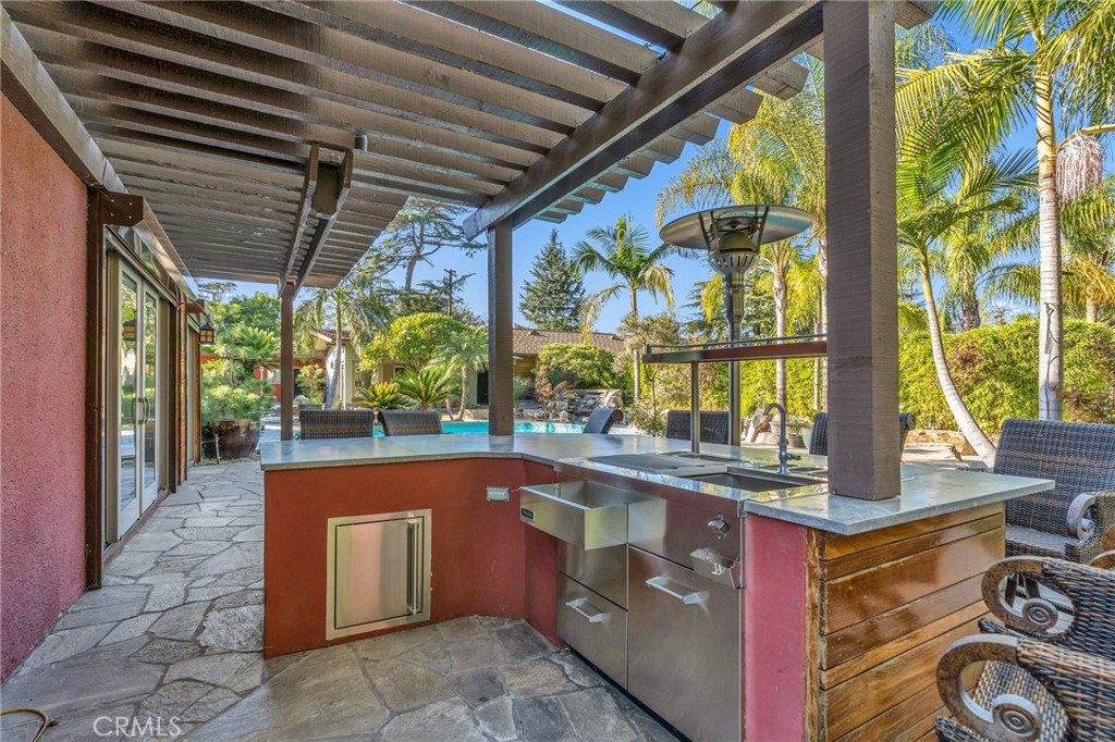 San Marino, California, 91108, United States, 5 Bedrooms Bedrooms, ,6 BathroomsBathrooms,Residential,For Sale,1686890