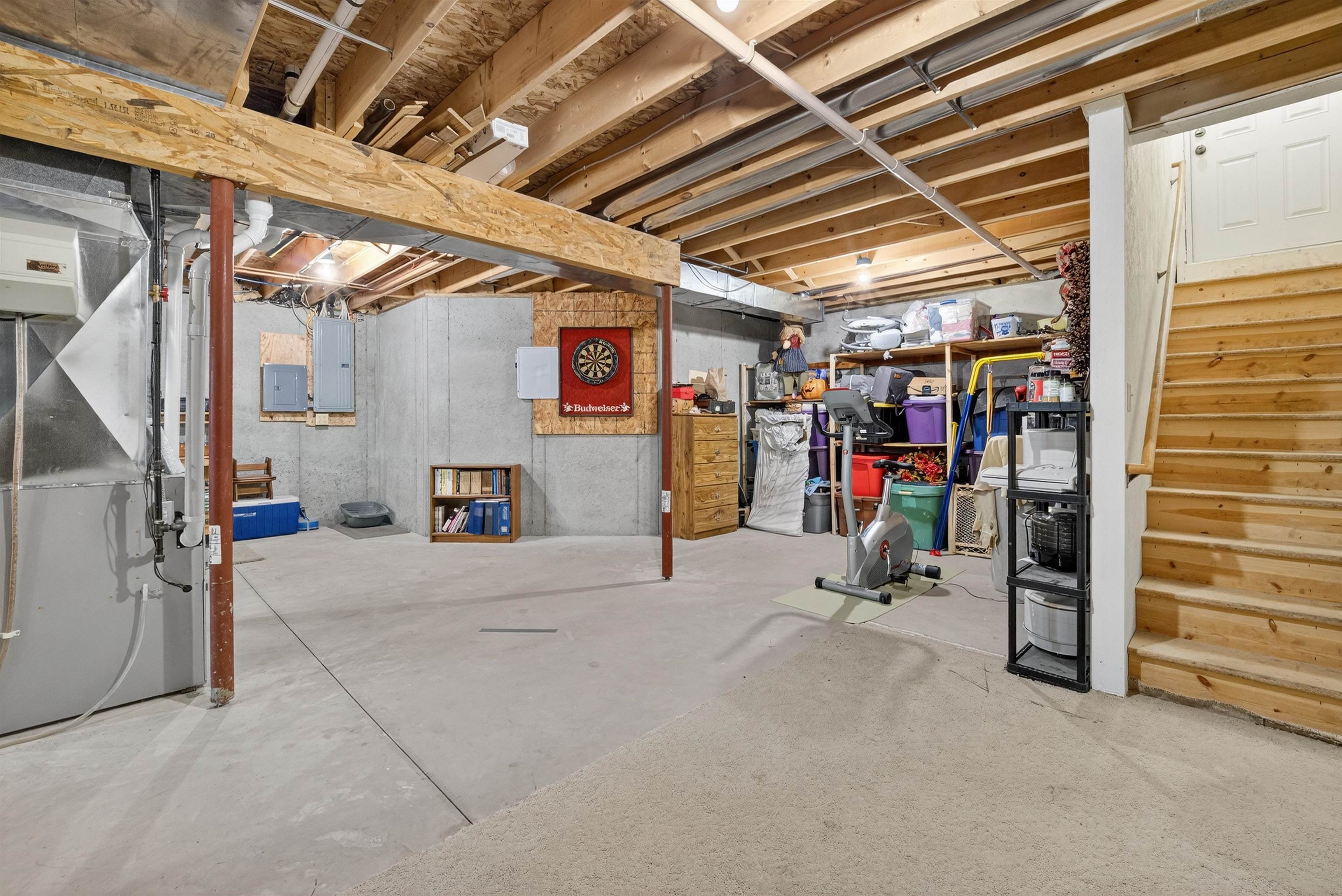 NEW LONDON, Wisconsin, 54961, United States, 3 Bedrooms Bedrooms, ,4 BathroomsBathrooms,Residential,For Sale,1996167