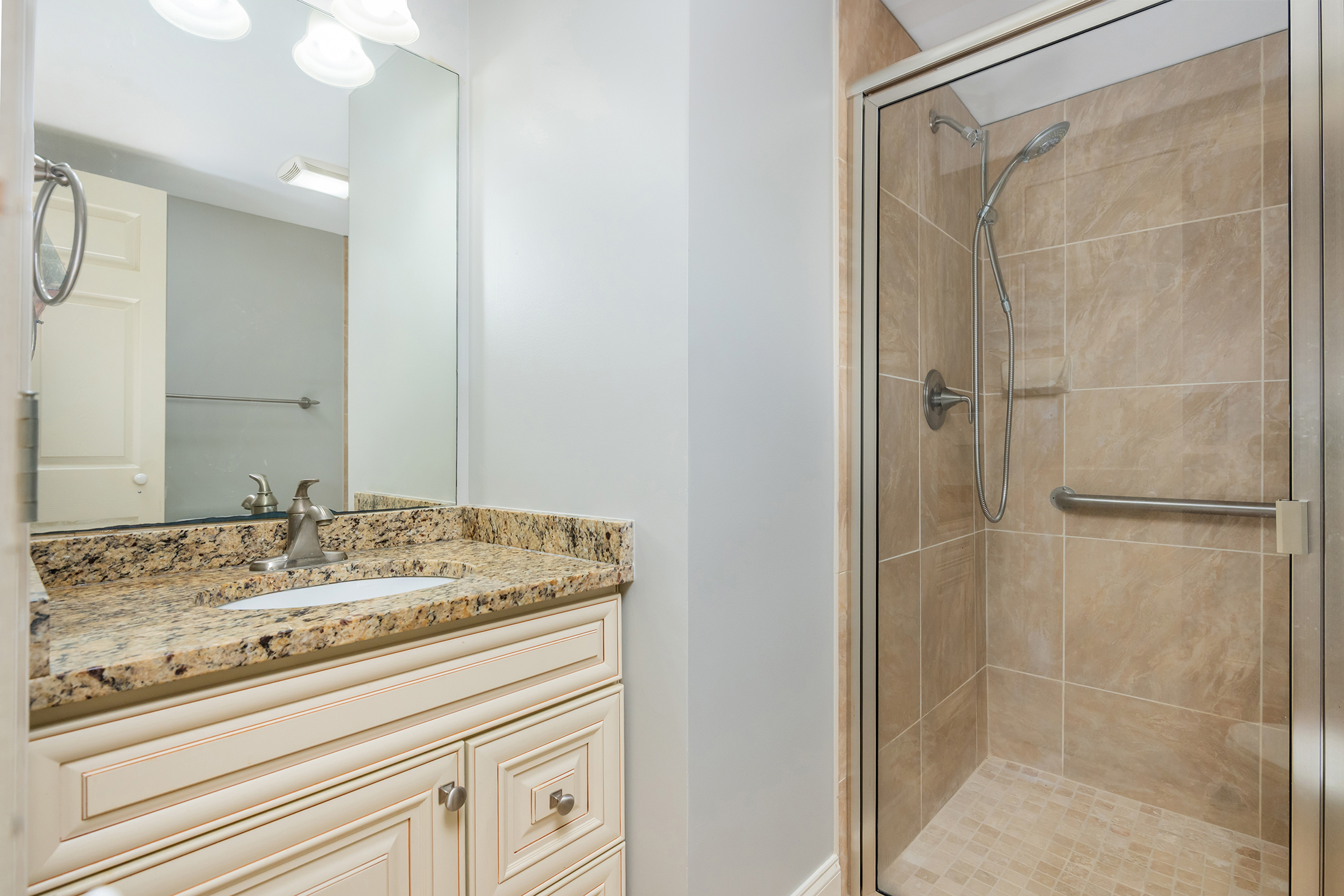  Move-In Ready East Cobb Home in Walton District - 物件實景