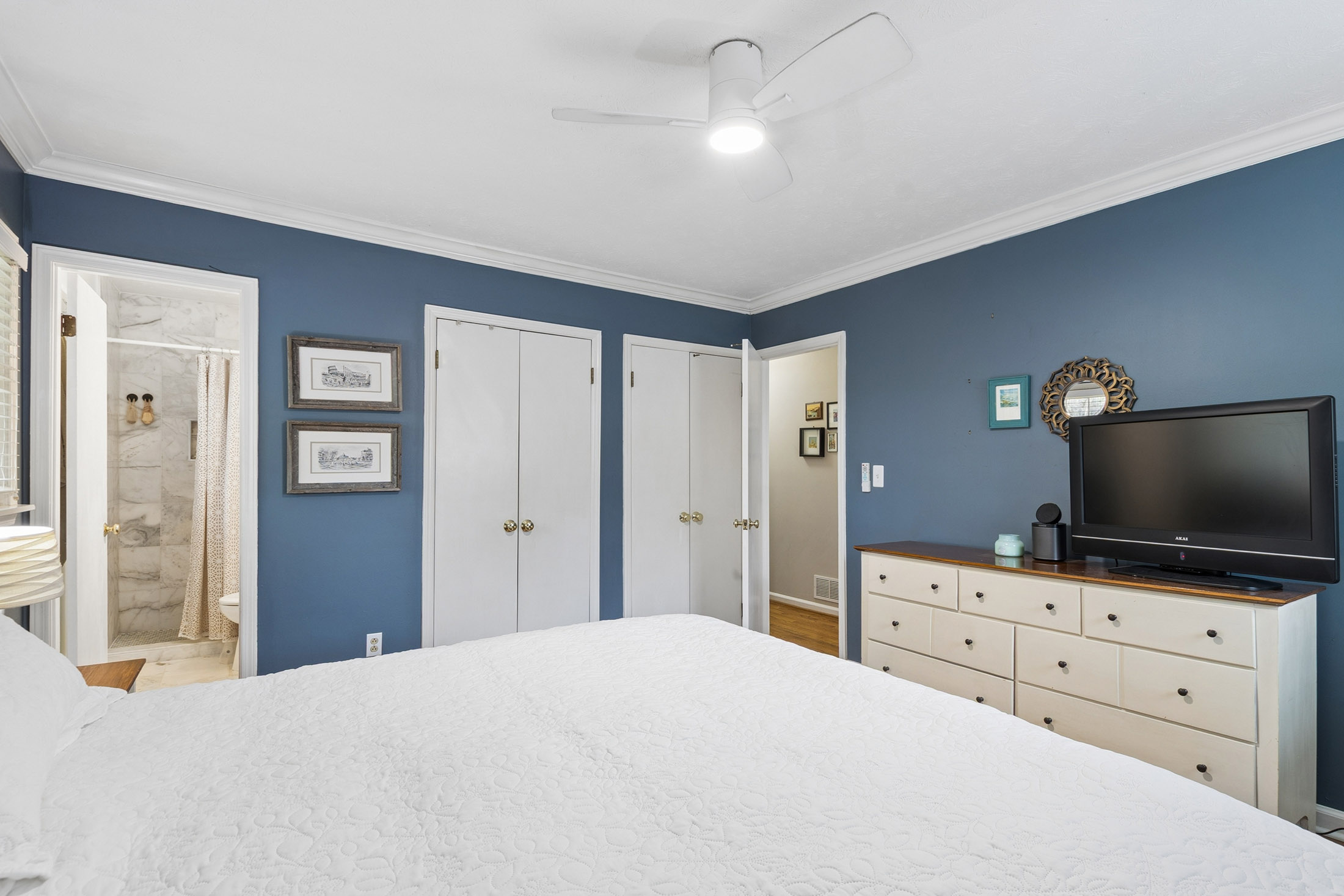  Charming Brick Ranch Nestled in Desirable Lockridge Forest Community - 物件實景