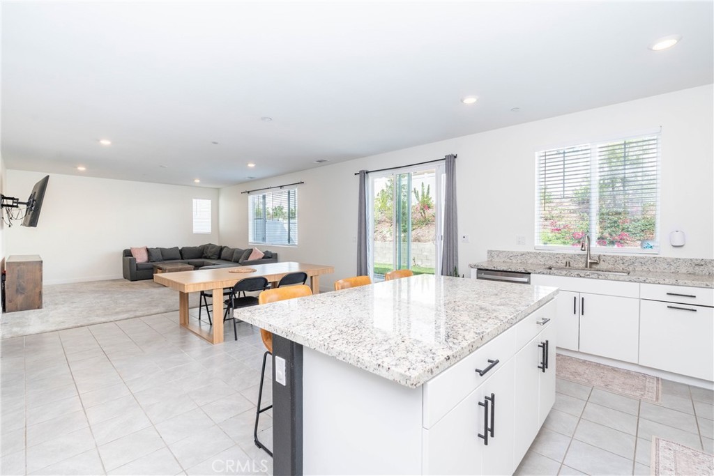 Rialto, California, 92377, United States, 4 Bedrooms Bedrooms, ,3 BathroomsBathrooms,Residential,For Sale,1928737