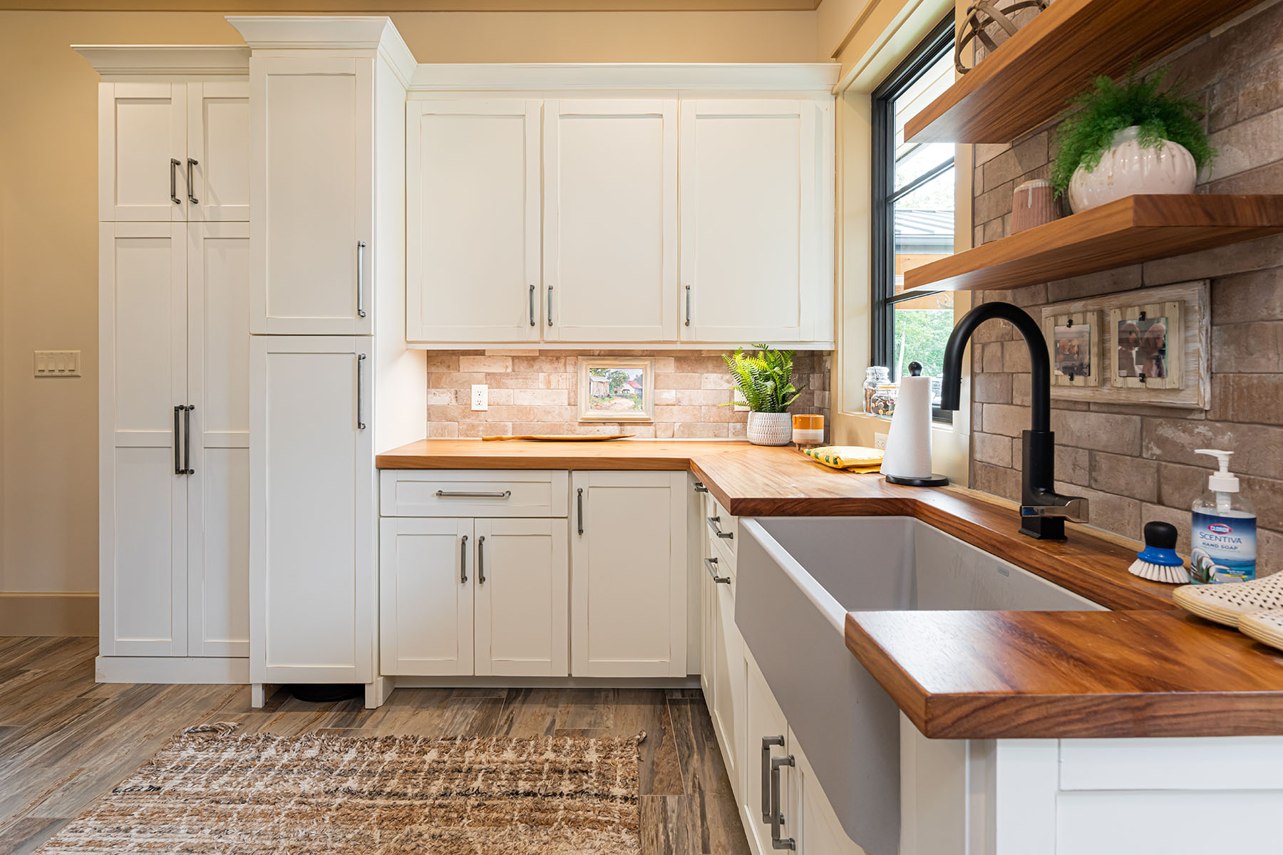  WEAVERVILLE - 物件實景