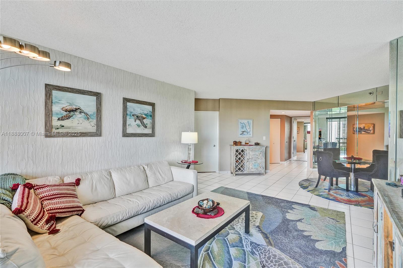 Aventura, Florida, 33180, United States, 2 Bedrooms Bedrooms, ,2 BathroomsBathrooms,Residential,For Sale,1954501