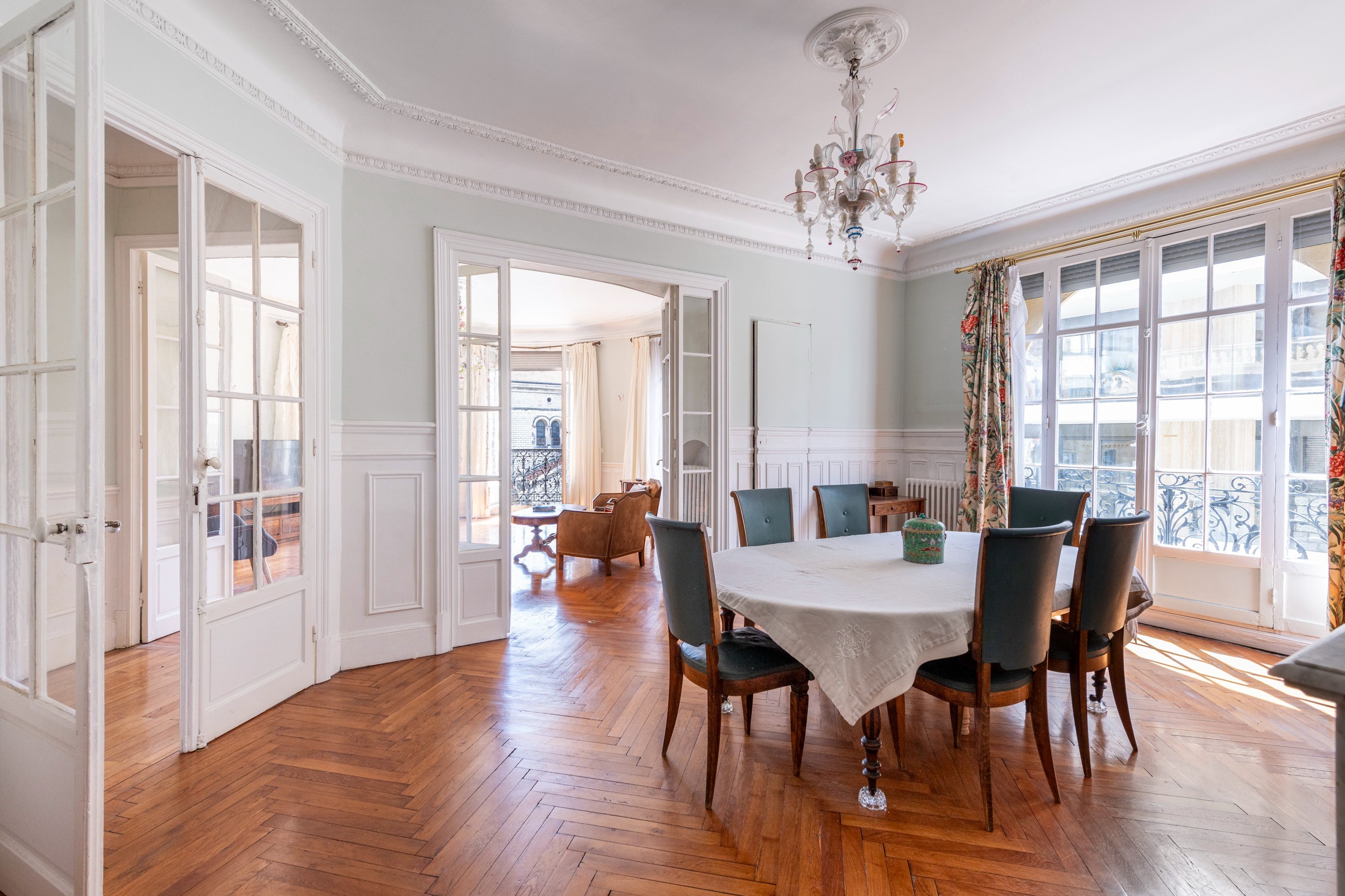  Nice bourgeois apartment near Promenade des Anglais and Negresco in elegant 193… - 物件實景