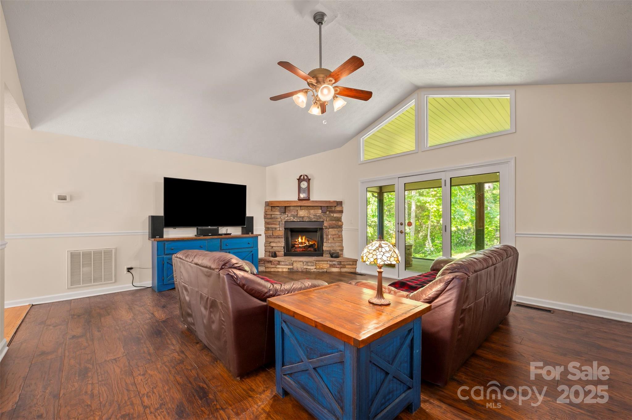 Zirconia, North Carolina, 28790, United States, 3 Bedrooms Bedrooms, ,2 BathroomsBathrooms,Residential,For Sale,1827884