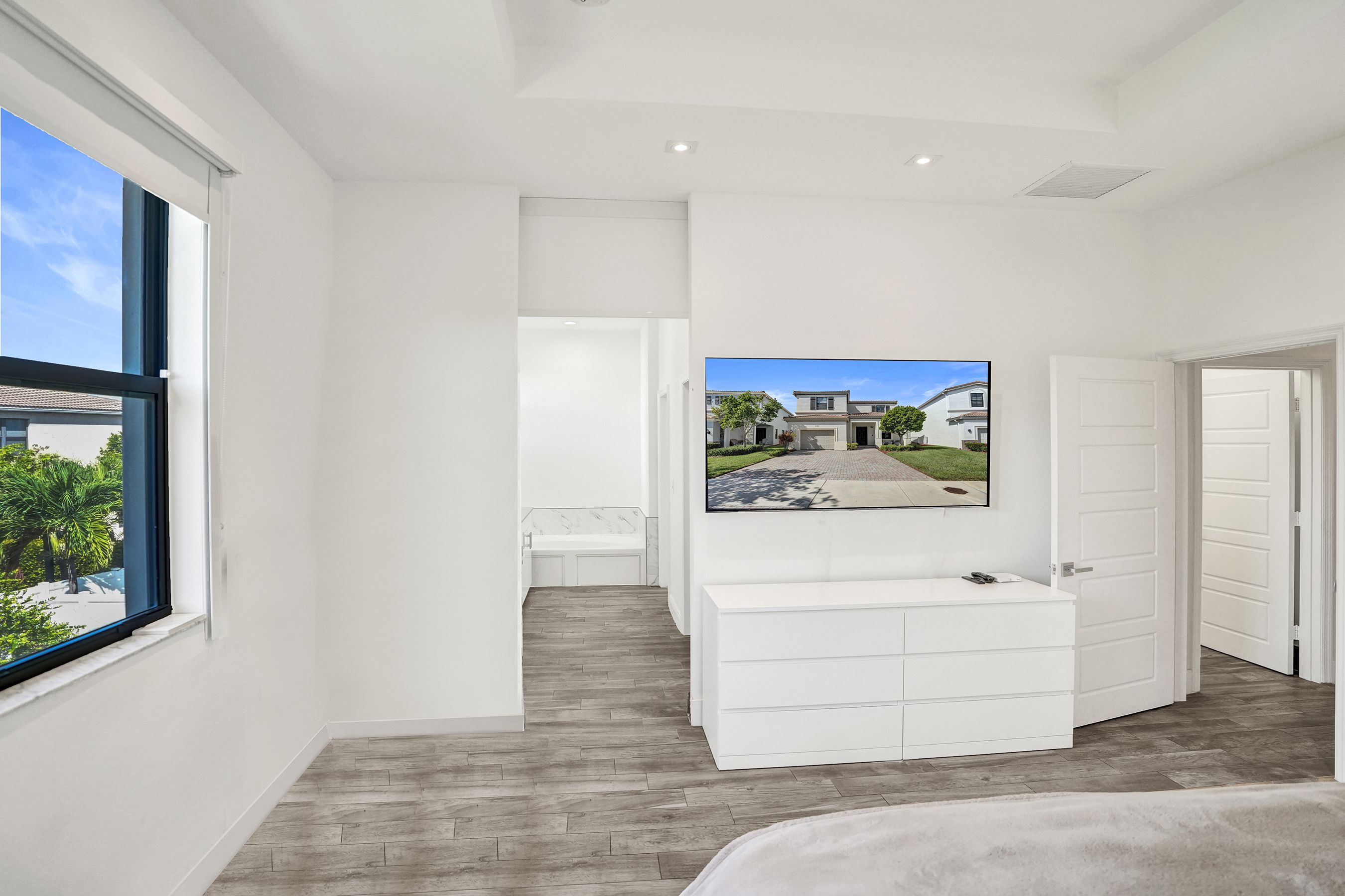  606 NE 191st Ter, Miami, FL, 33179 - 物件實景