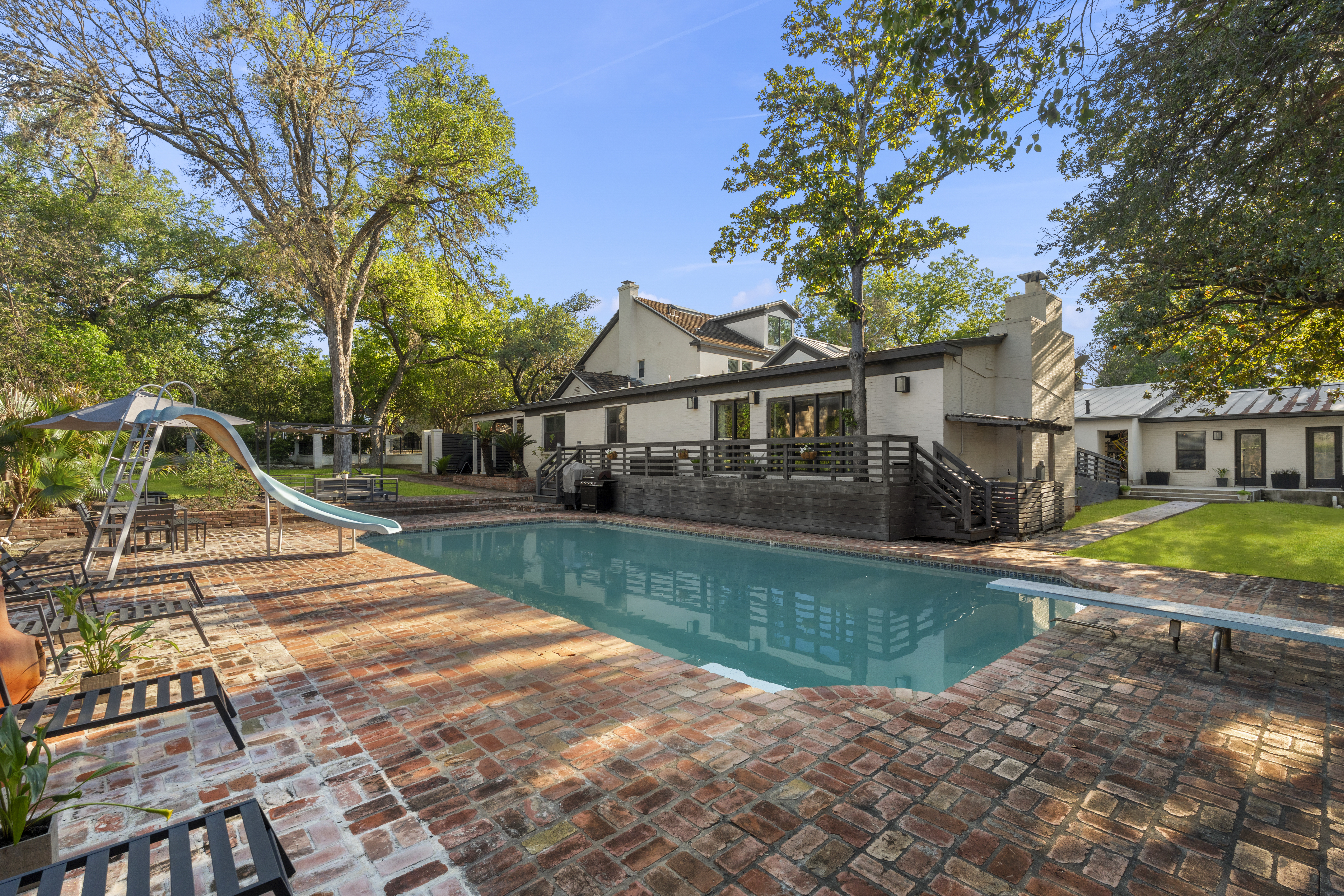  Classic Elegance in Olmos Park - 物件實景