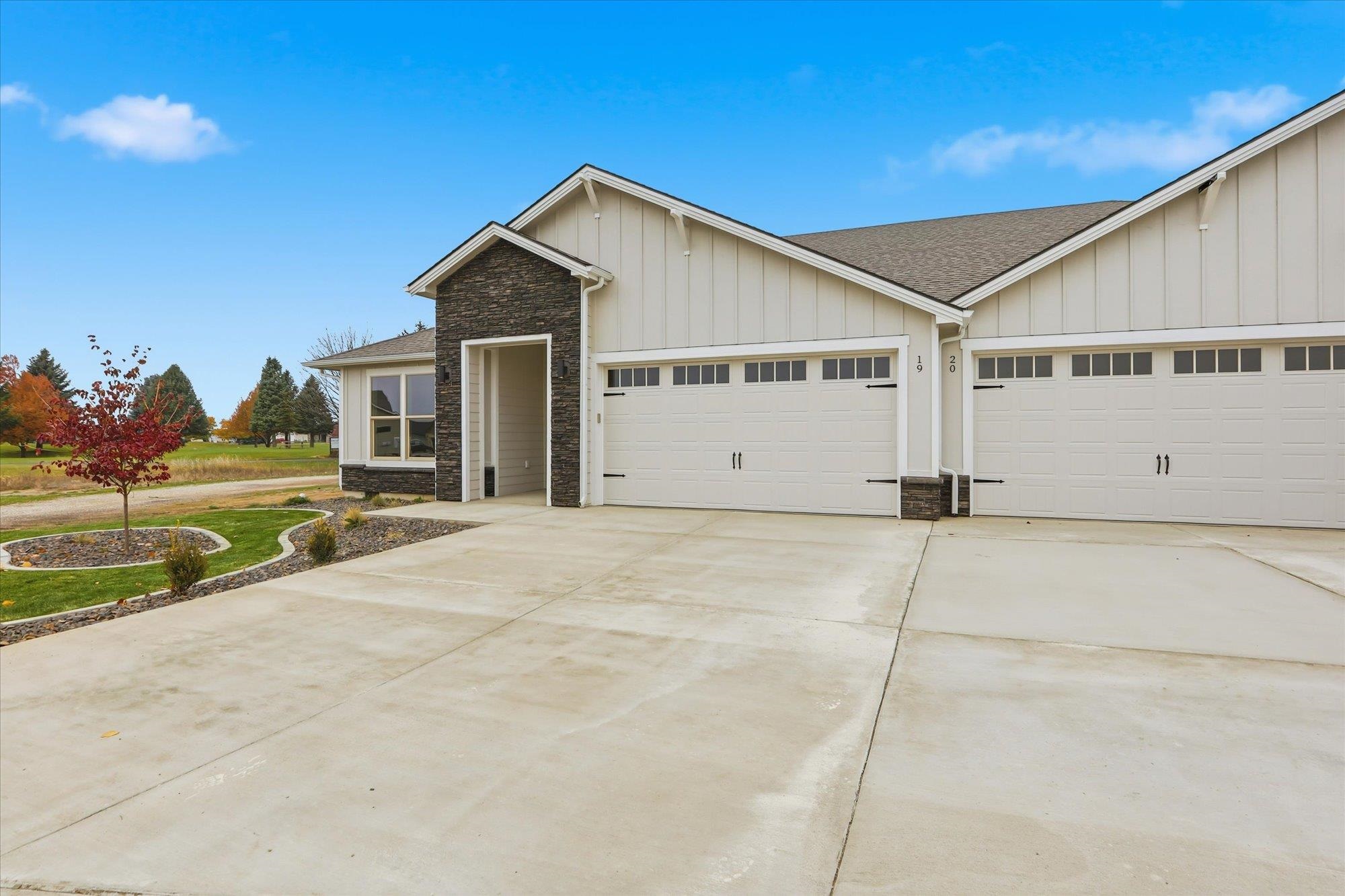 Deer Park, Washington, 99006, United States, 3 Bedrooms Bedrooms, ,2 BathroomsBathrooms,Residential,For Sale,1986419