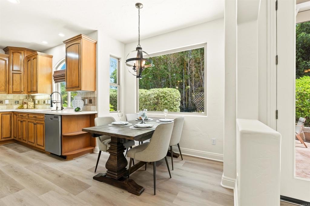 Chula Vista, California, 91910, United States, 5 Bedrooms Bedrooms, ,6 BathroomsBathrooms,Residential,For Sale,1996956