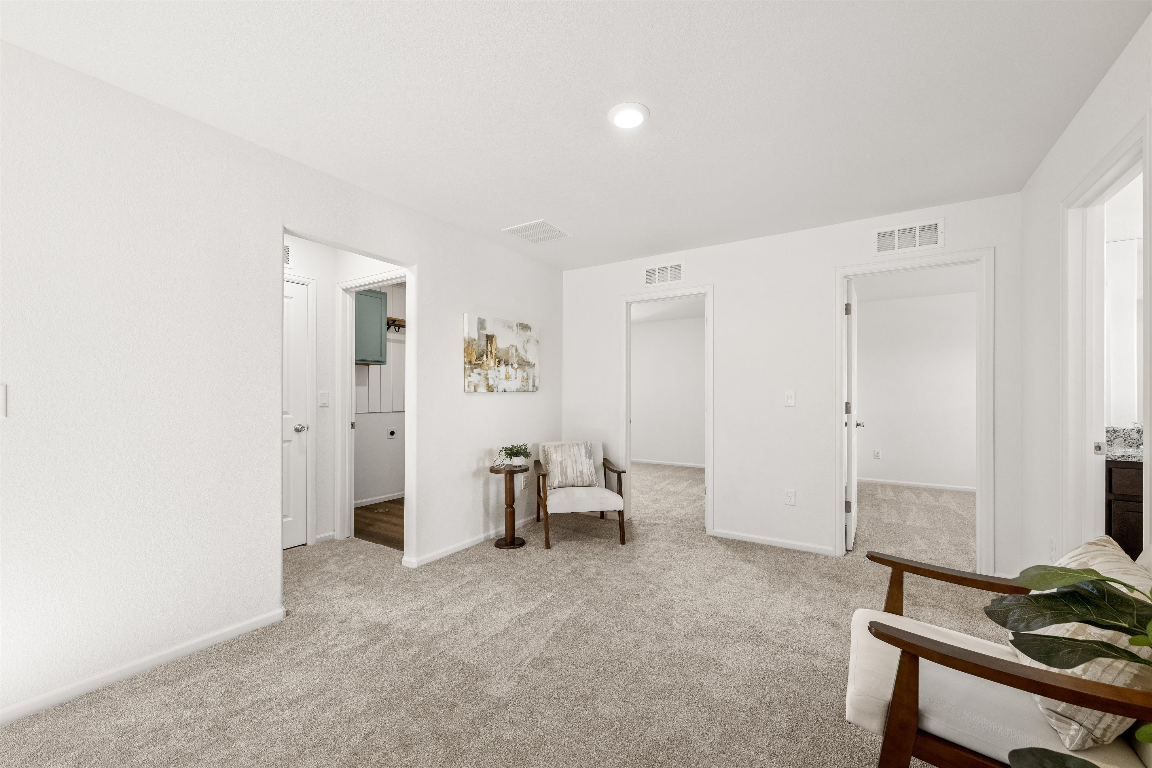  Move-In Ready, with Thoughtful and Unique Design Features - 物件實景