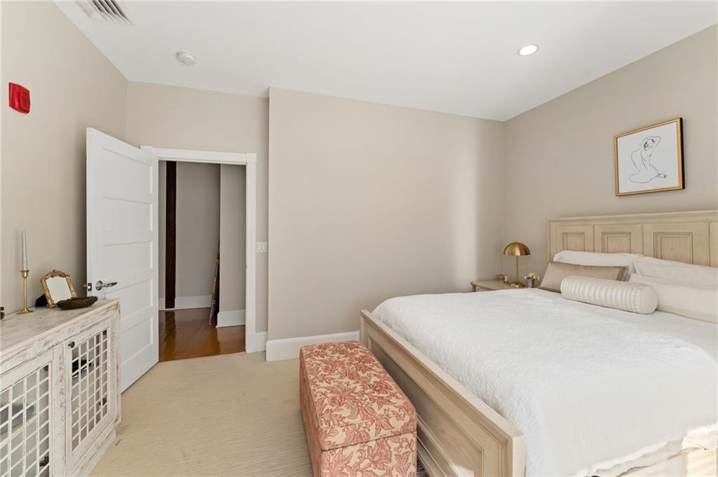 Bristol, Rhode Island, 02809, United States, 2 Bedrooms Bedrooms, ,3 BathroomsBathrooms,Residential,For Sale,1834727