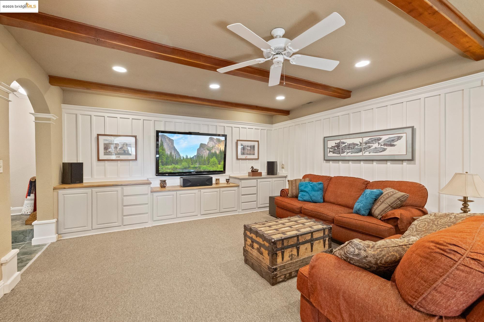 Sonora, California, 95370, United States, 4 Bedrooms Bedrooms, ,4 BathroomsBathrooms,Residential,For Sale,1987424