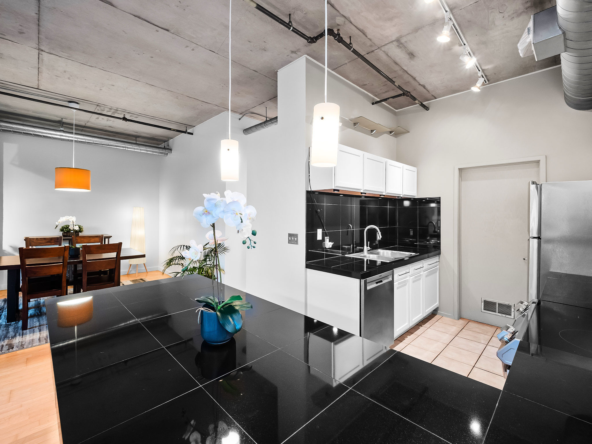  290 W 12th Avenue, Denver, CO, 80204 - 物件實景