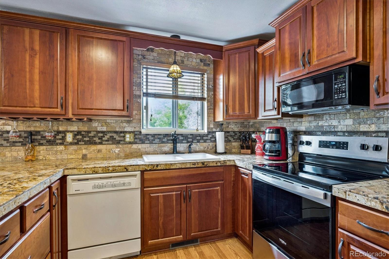 Centennial, Colorado, 80015, United States, 3 Bedrooms Bedrooms, ,1 BathroomBathrooms,Residential,For Sale,1968844