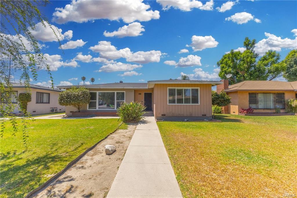 Compton, California, 90221, United States, 3 Bedrooms Bedrooms, ,2 BathroomsBathrooms,Residential,For Sale,1922771