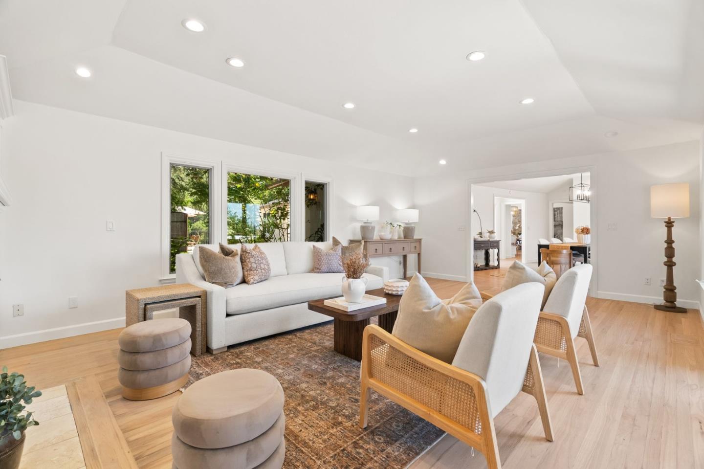 Los Gatos, California, 95032, United States, 4 Bedrooms Bedrooms, ,4 BathroomsBathrooms,Residential,For Sale,1918329