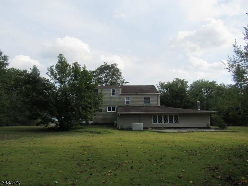 Piscataway Twp., New Jersey, 08854, United States, 3 Bedrooms Bedrooms, ,2 BathroomsBathrooms,Residential,For Sale,1949354