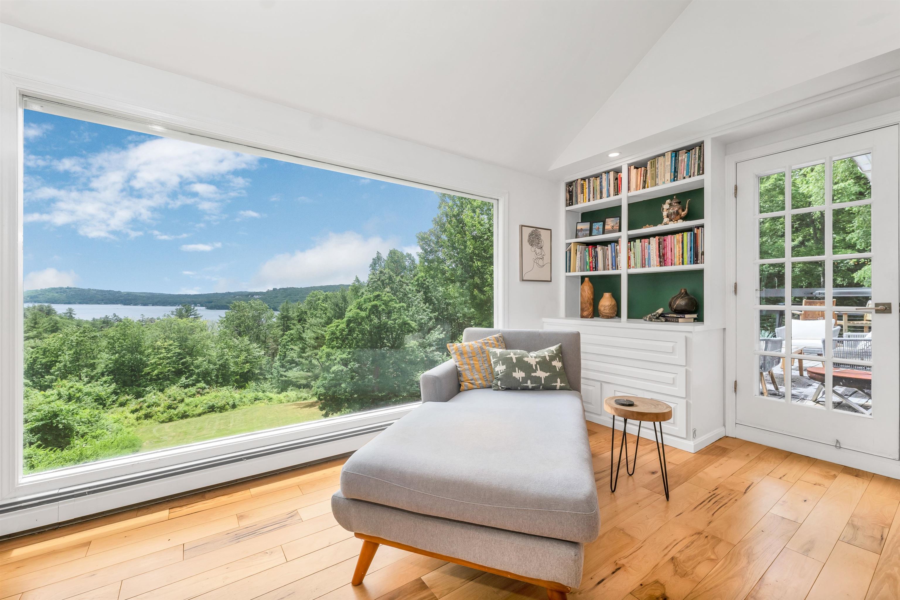 Meredith, New Hampshire, 03253, United States, 3 Bedrooms Bedrooms, ,2 BathroomsBathrooms,Residential,For Sale,1901230