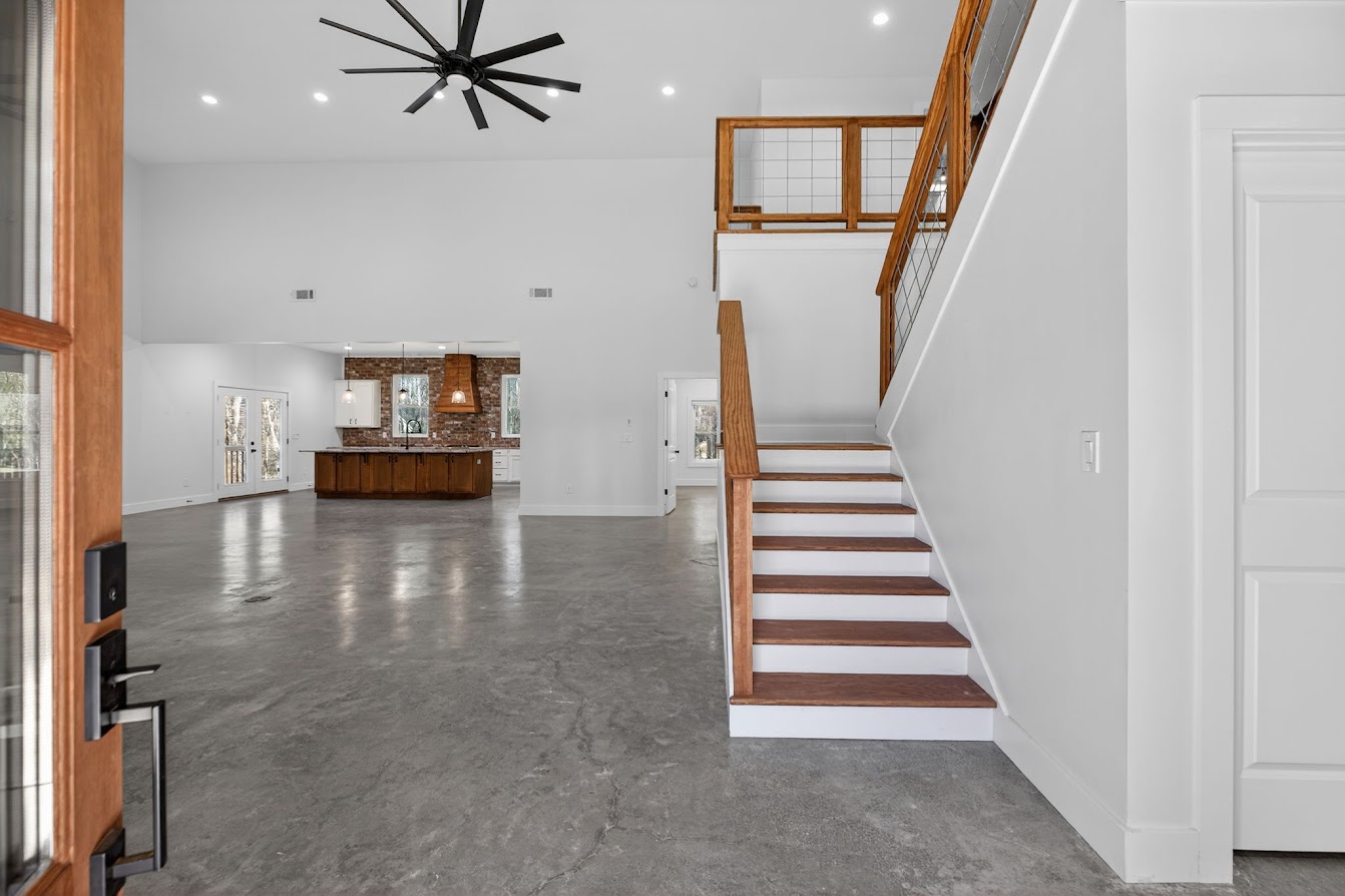 Carrollton, Georgia, 30117, United States, 4 Bedrooms Bedrooms, ,5 BathroomsBathrooms,Residential,For Sale,2015350