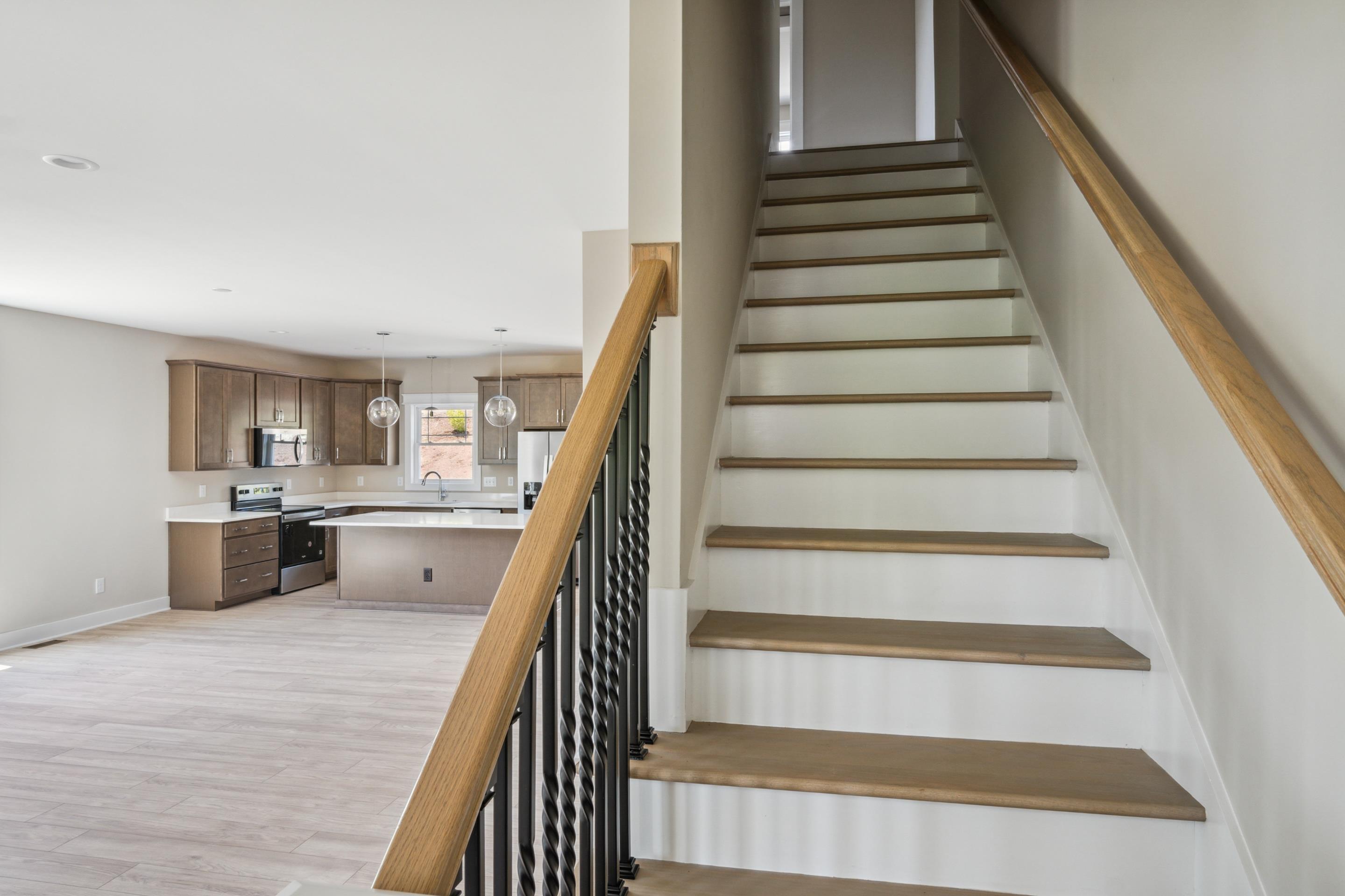 Blacksburg, Virginia, 24060, United States, 4 Bedrooms Bedrooms, ,4 BathroomsBathrooms,Residential,For Sale,1838349